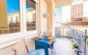 Spacious 4-Bedroom Apartment with Private Terrace - Málaga Historic Center