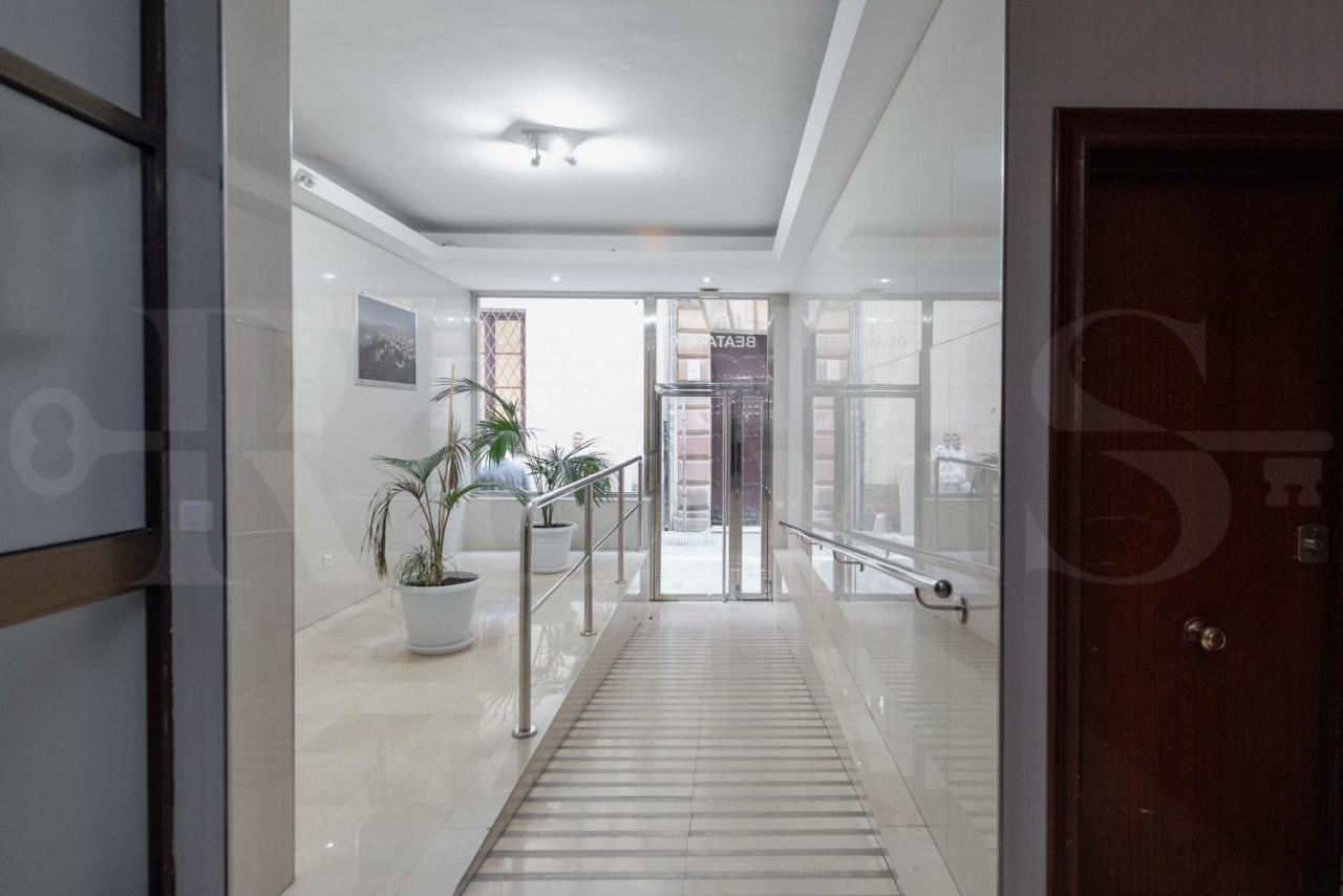 Apartamento Cosy Flat With Private Balcony - Historic Center By Rems Málaga Exterior foto